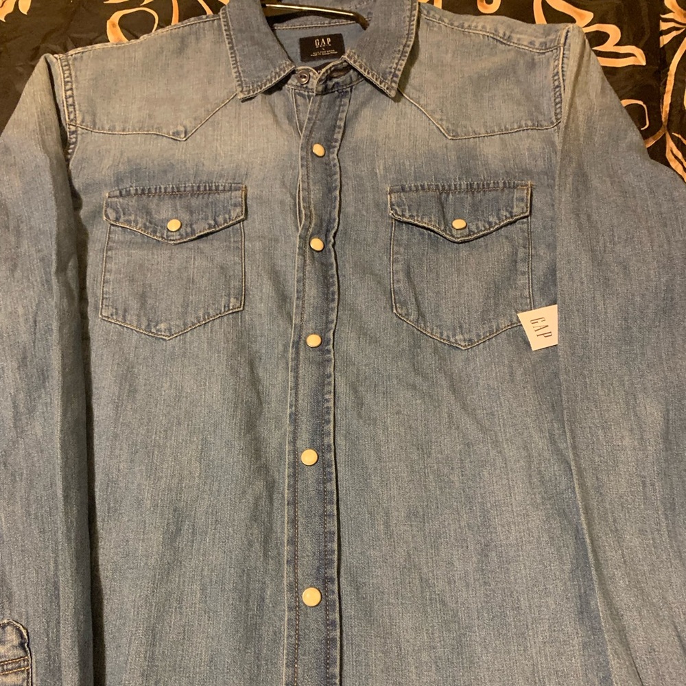 Men’s Gap denim jean shirt